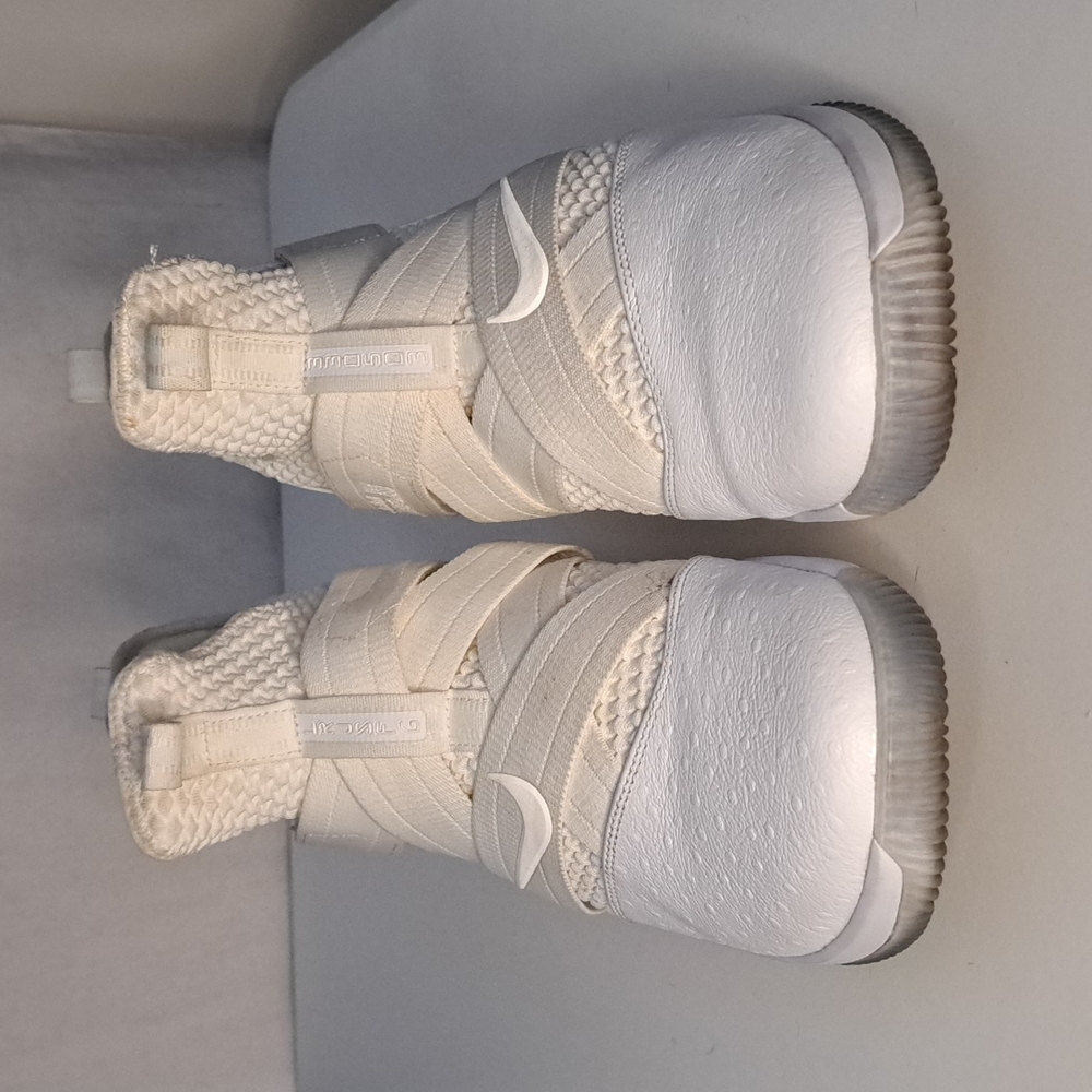 Nike LeBron Soldier SFG White Size 13
